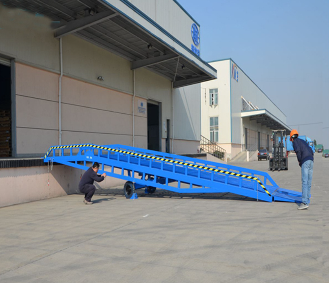 十堰移动式登车桥应用